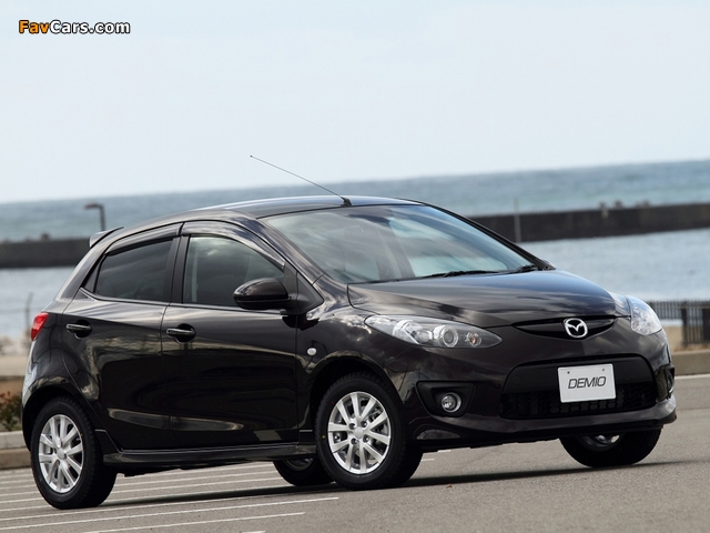 Mazda Demio Sport (DE5FS) 2007–11 images (640 x 480)