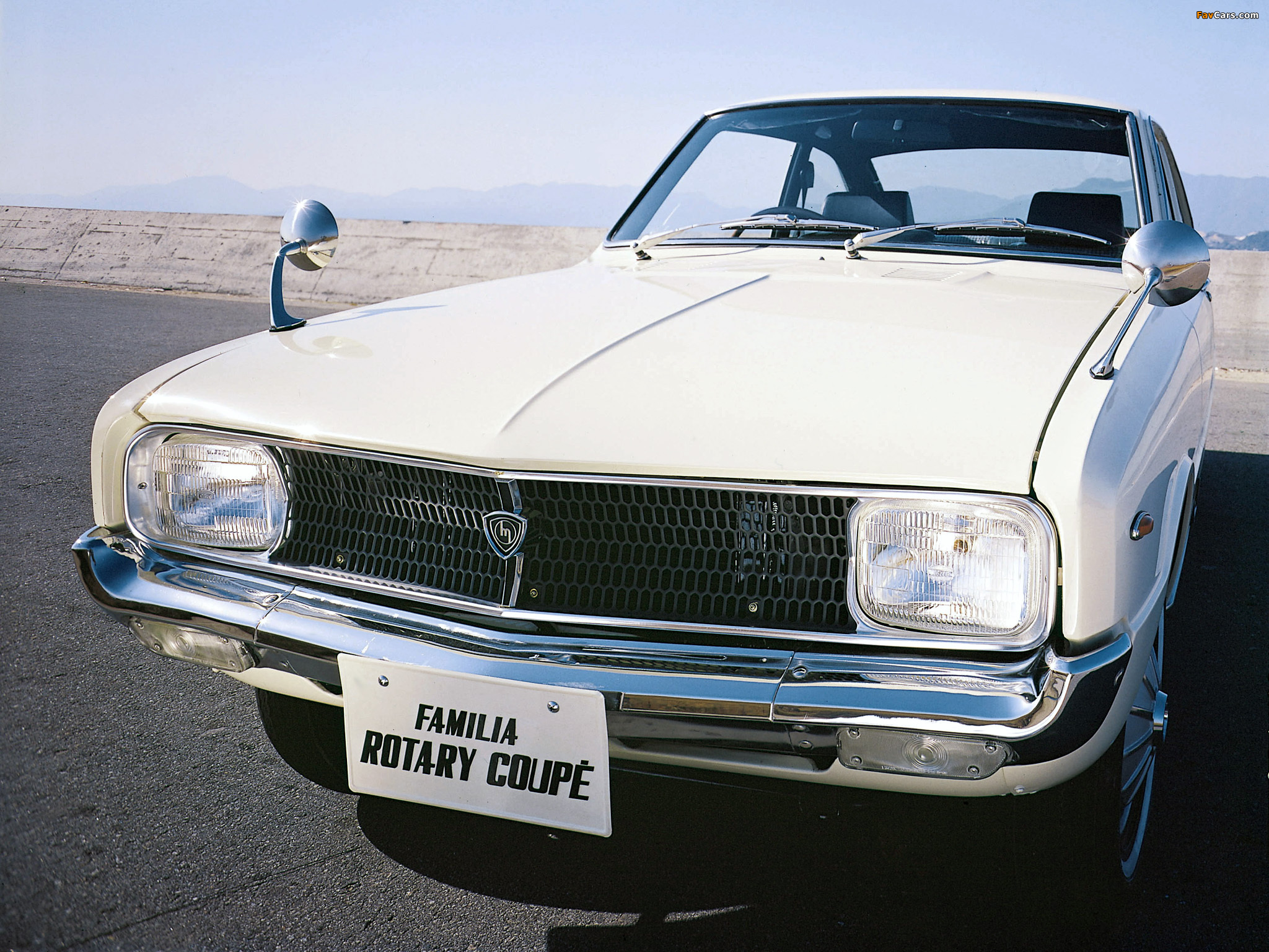 Images of Mazda Familia Rotary Coupe 1968–70 (2048 x 1536)