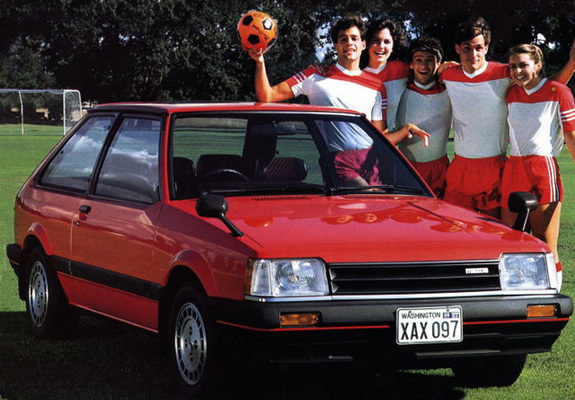 Mazda Familia Hatchback 1980–85 wallpapers