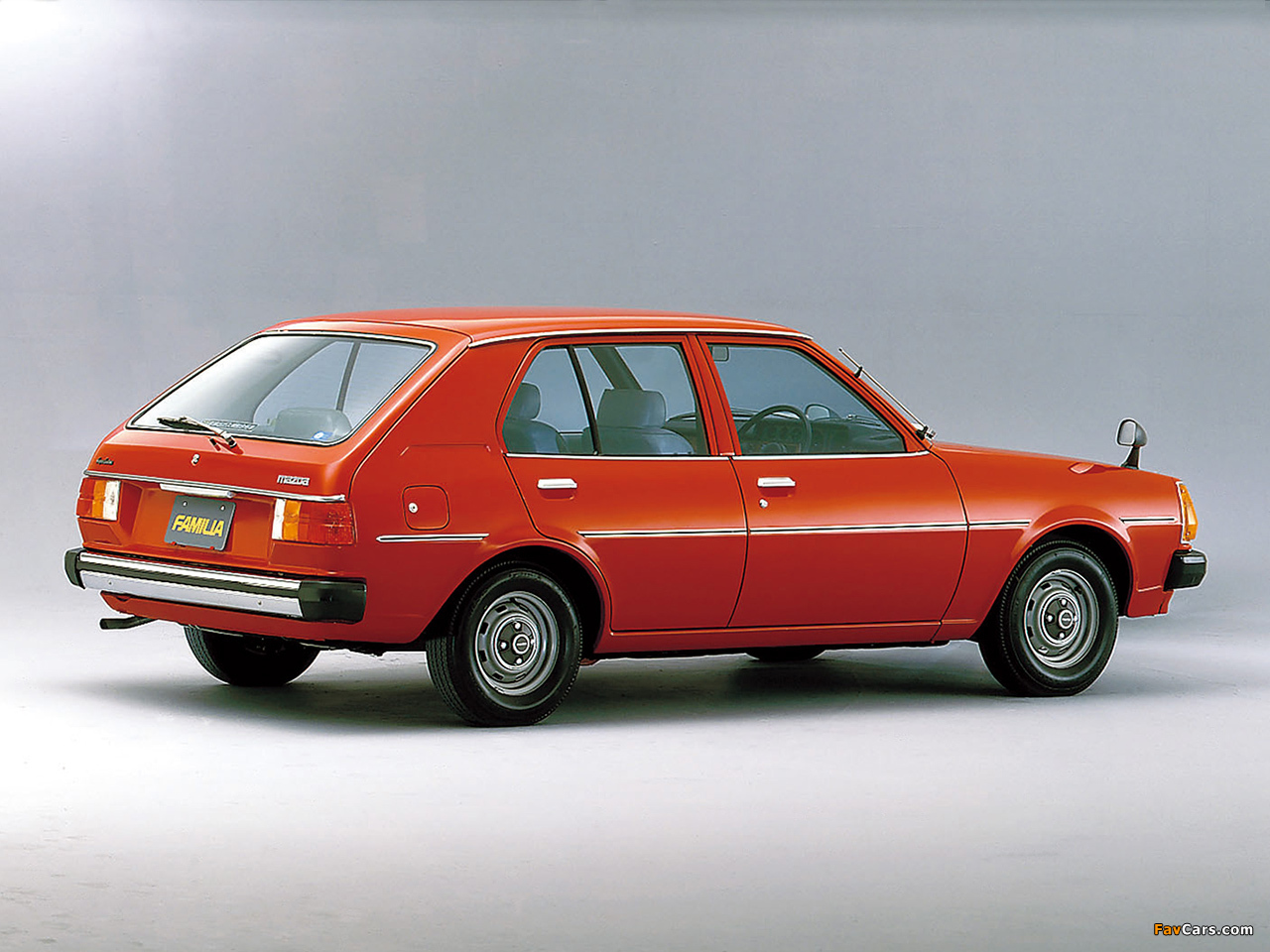 Photos of Mazda Familia AP 5-door 1977–80 (1280 x 960)