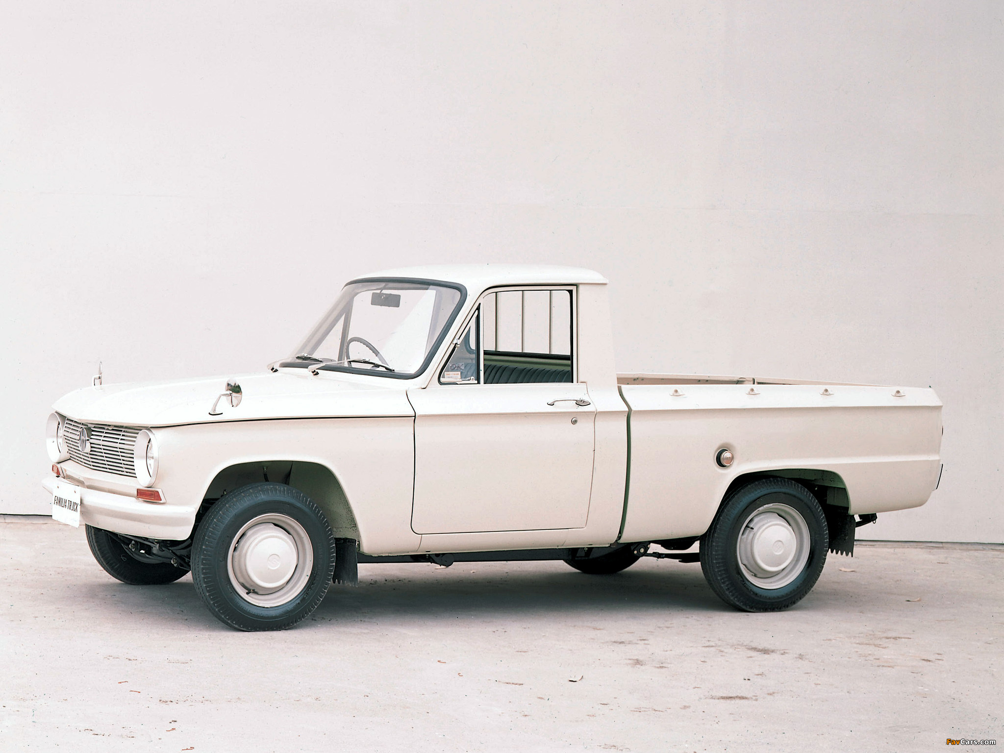 Pictures of Mazda Familia 800 Truck 1963–68 (2048 x 1536)