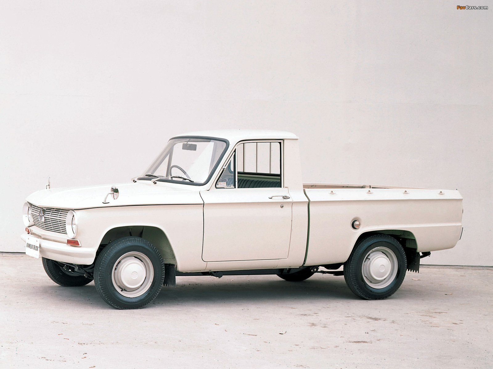 Pictures of Mazda Familia 800 Truck 1963–68 (1600 x 1200)