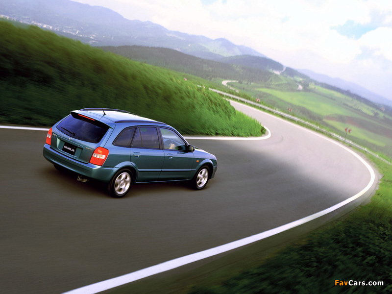 Mazda Familia RS S-Wagon S-Package 2000–03 wallpapers (800 x 600)