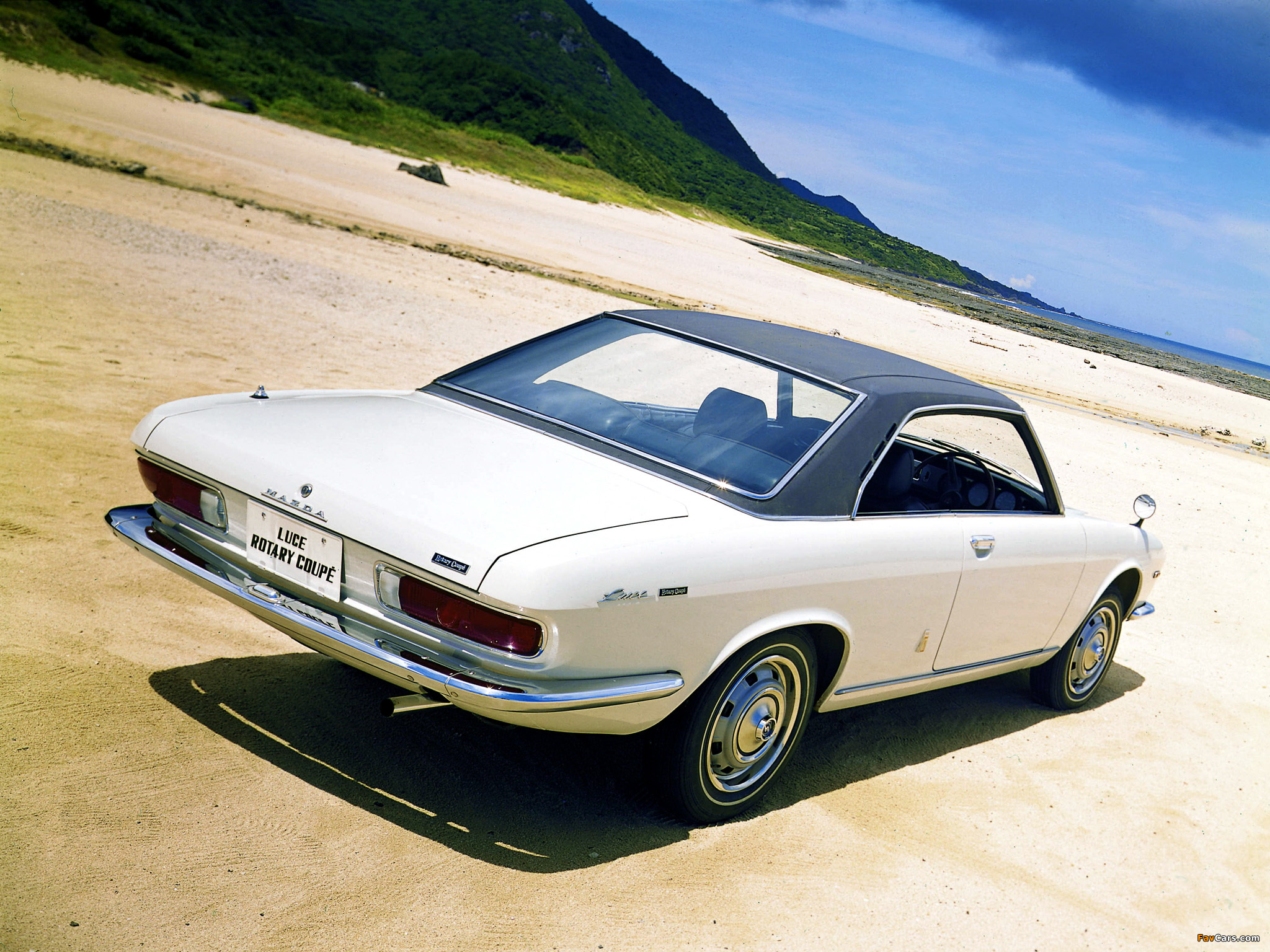 Photos of Mazda Luce Rotary Coupe 1969–72 (2048 x 1536)