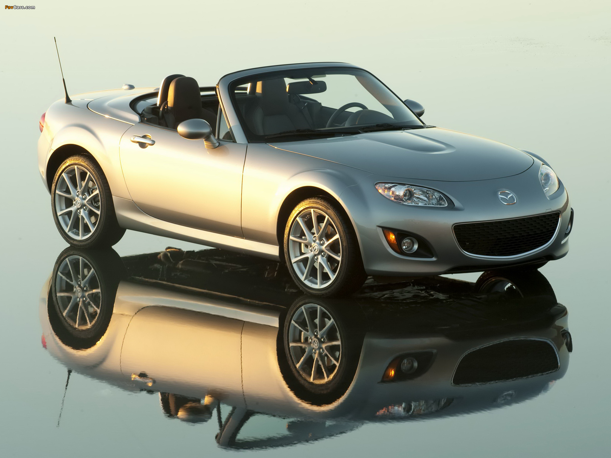 Images of Mazda MX-5 Miata PRHT (NC2) 2009–12 (2048 x 1536)