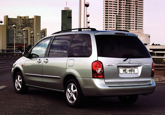 Images of Mazda MPV 1999–2002