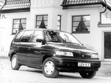 Mazda MPV 1990–95 wallpapers