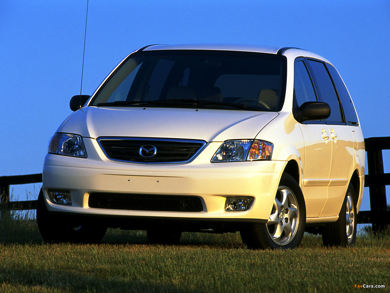 Mazda MPV US-spec 1999–2002 images (1280 x 960)