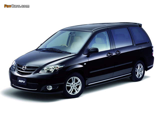 Mazda MPV JP-spec 2002–06 pictures (640 x 480)