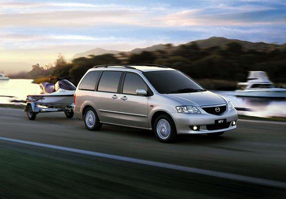 Photos of Mazda MPV AU-spec 1999–2002