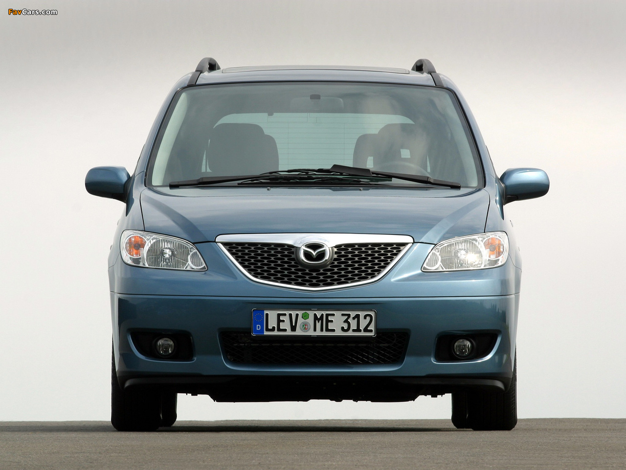 Photos of Mazda MPV 2002–06 (1280 x 960)