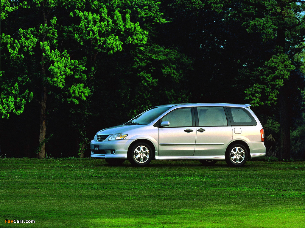 Pictures of Mazda MPV JP-spec 1999–2002 (1024 x 768)