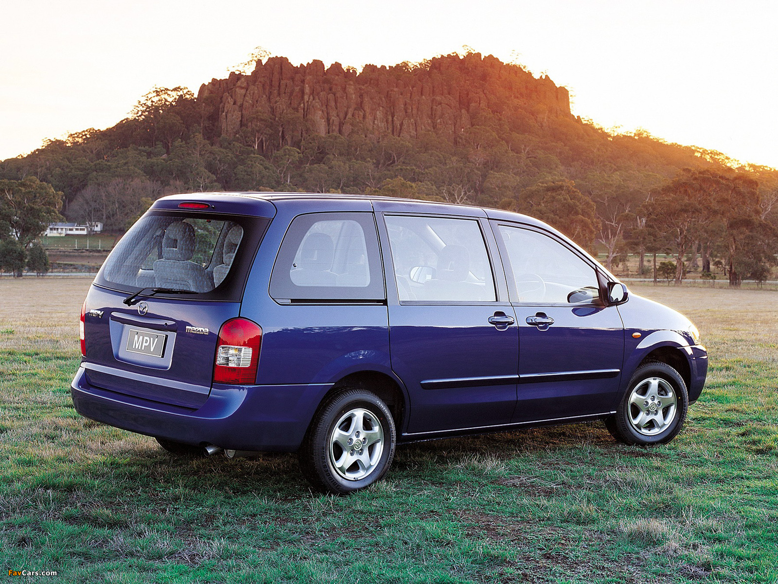 Pictures of Mazda MPV AU-spec 1999–2002 (1600 x 1200)