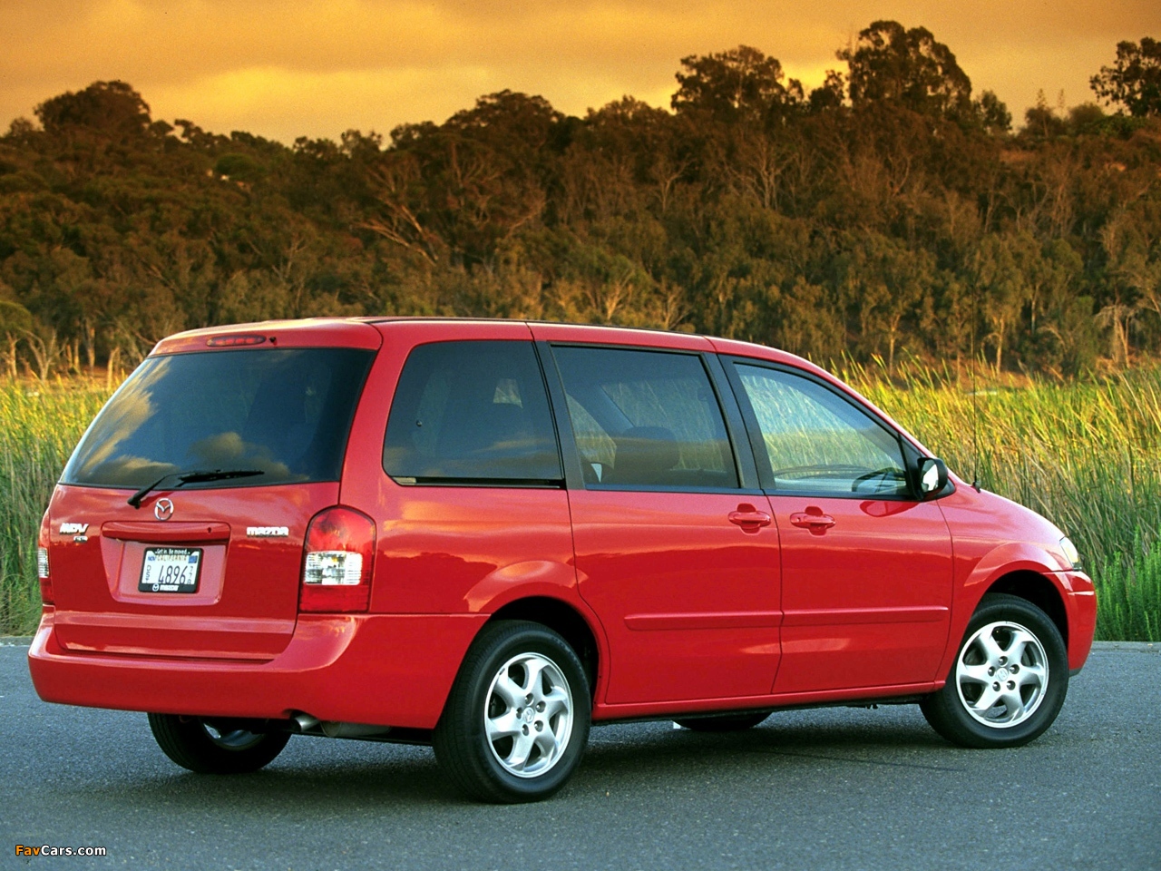 Pictures of Mazda MPV US-spec 1999–2002 (1280 x 960)