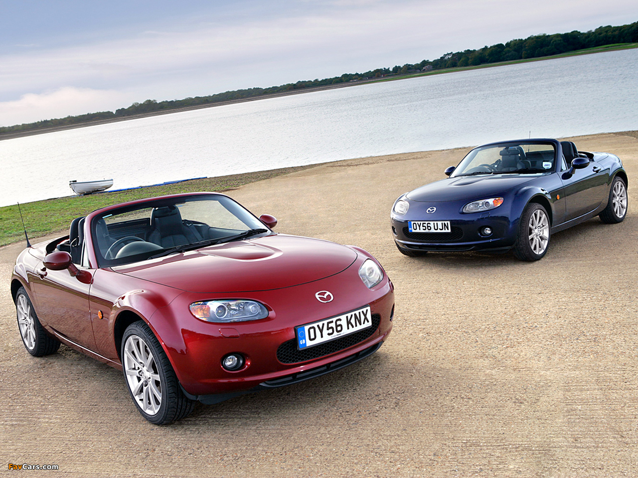 Images of Mazda MX-5 Roadster-Coupe UK-spec (NC1) 2005–08 (1280 x 960)
