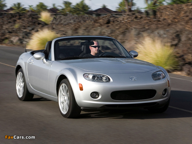 Images of Mazda MX-5 Roadster US-spec (NC) 2005–08 (640 x 480)