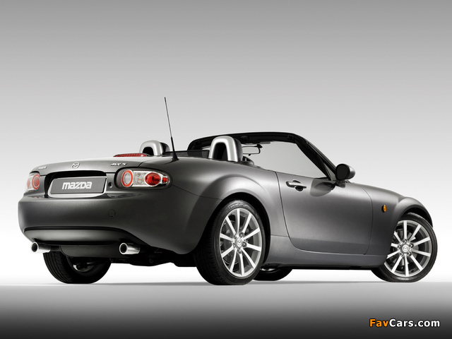Images of Mazda MX-5 Roadster (NC1) 2005–08 (640 x 480)