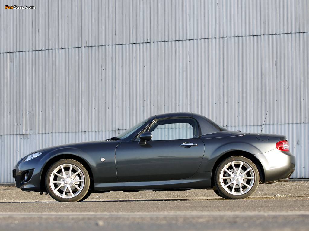 Images of Mazda MX-5 Roadster-Coupe AU-spec (NC2) 2008–12 (1024 x 768)