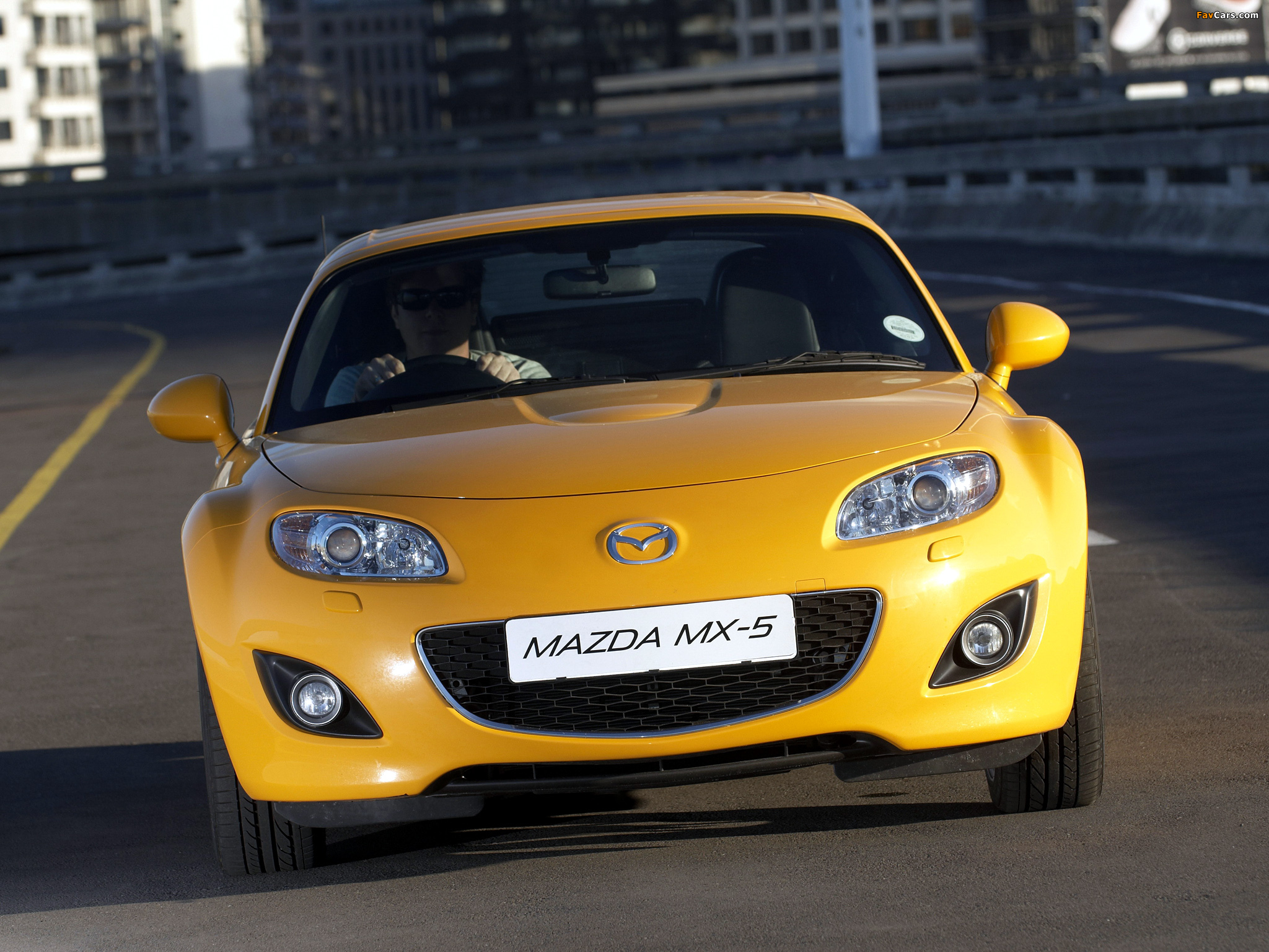 Images of Mazda MX-5 Roadster-Coupe ZA-spec (NC2) 2008–12 (2048 x 1536)