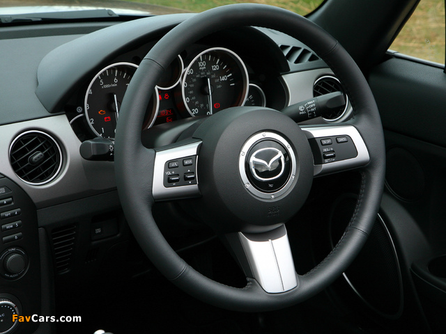 Images of Mazda MX-5 Roadster UK-spec (NC2) 2008–12 (640 x 480)