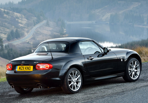 Images of Mazda MX-5 Roadster-Coupe Kendo (NC2) 2011