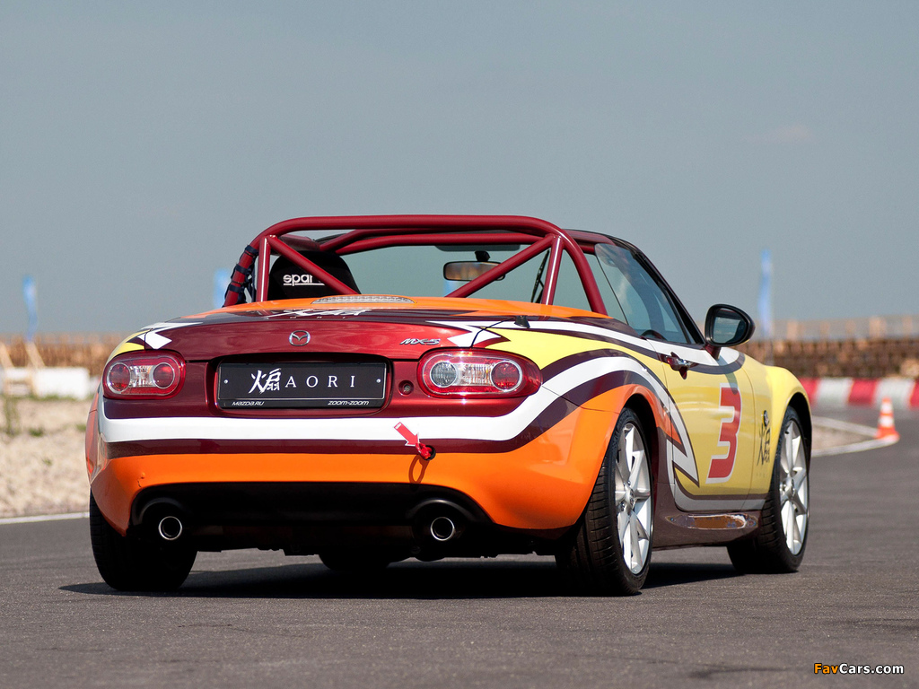 Images of Mazda MX-5 GT Race Car (NC2) 2011 (1024 x 768)