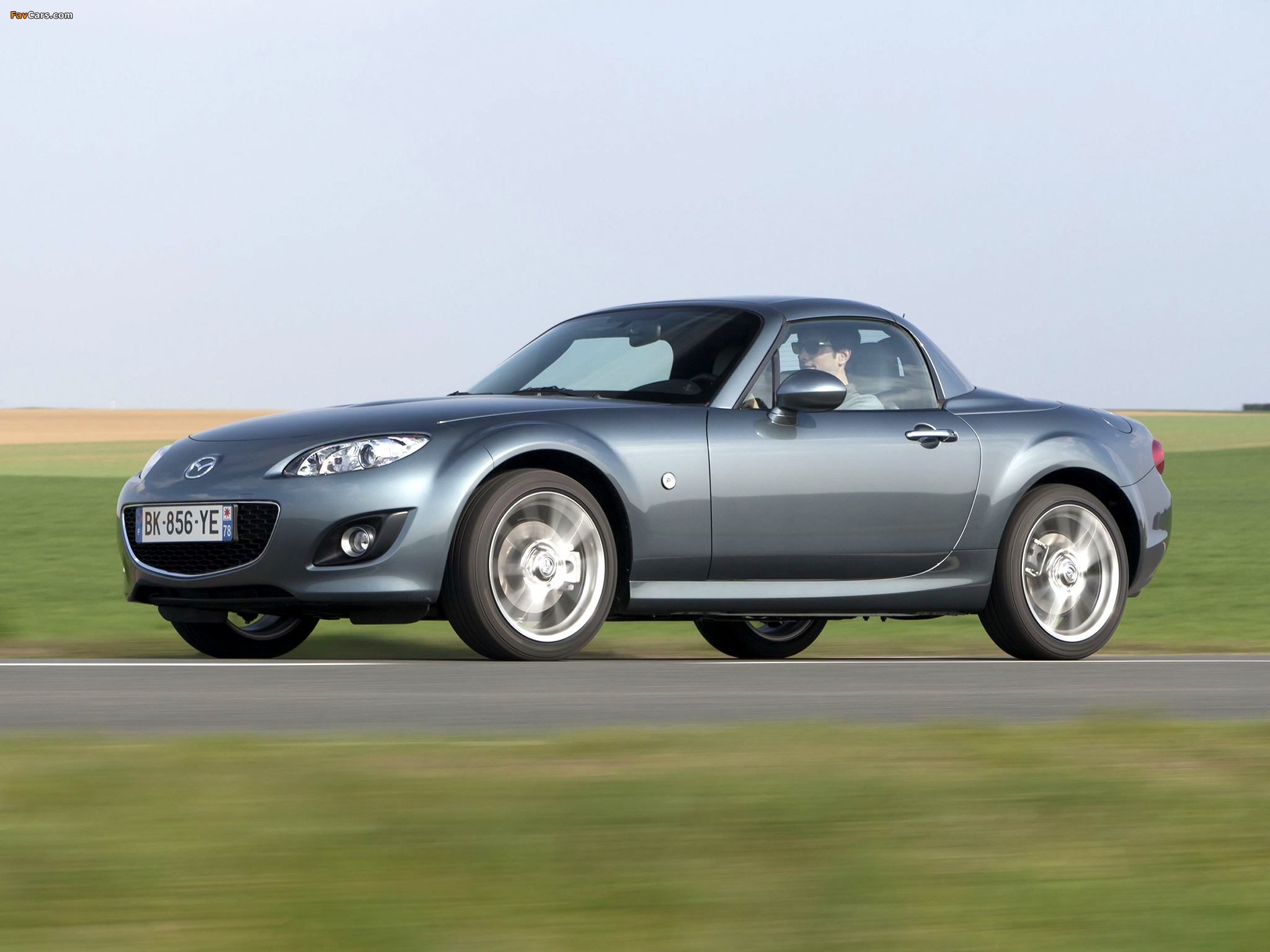 Images of Mazda MX-5 Roadster-Coupe Nekki (NC2) 2011 (2048 x 1536)