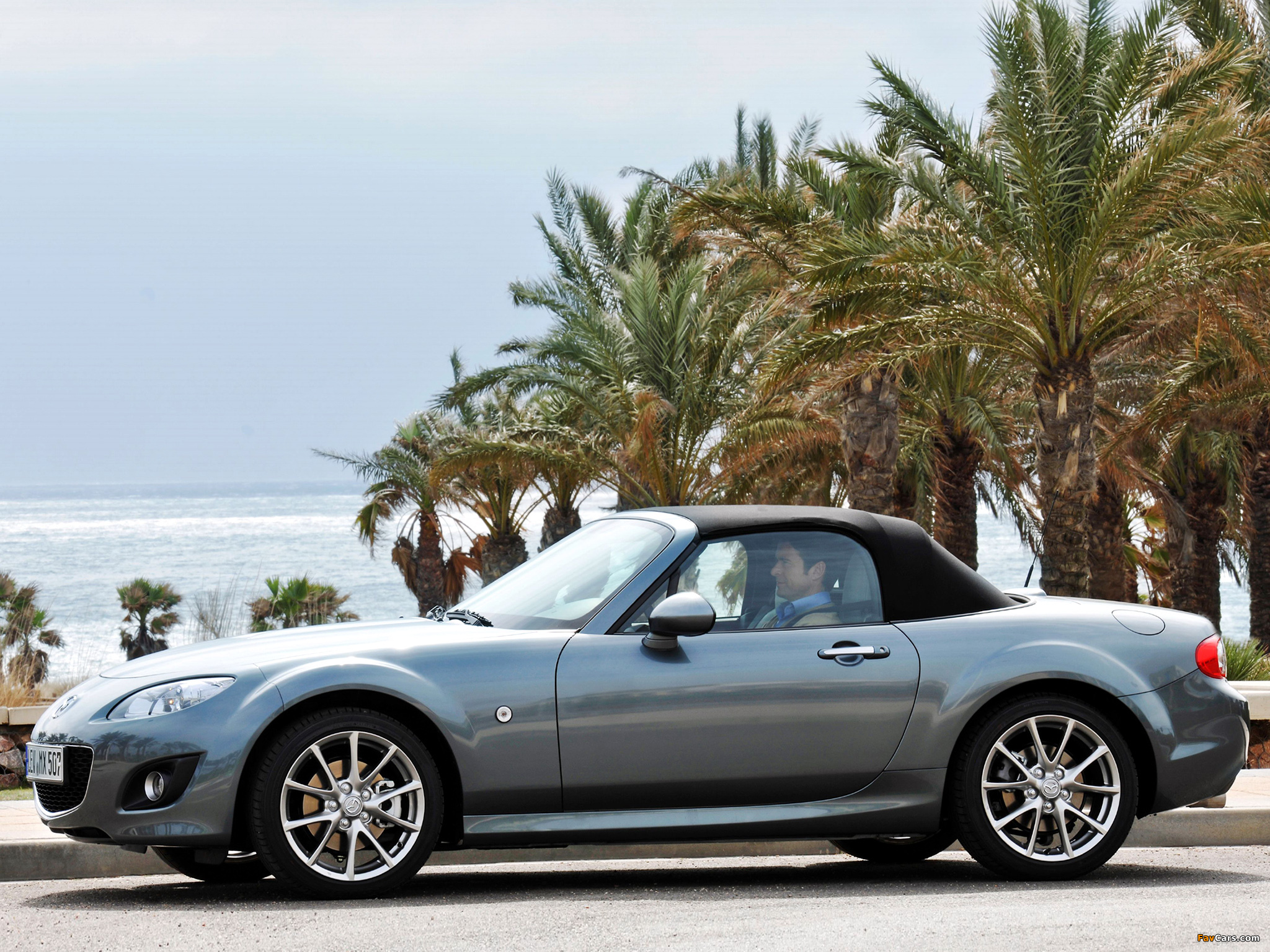 Images of Mazda MX-5 Roadster Kaminari (NC2) 2011 (2048 x 1536)