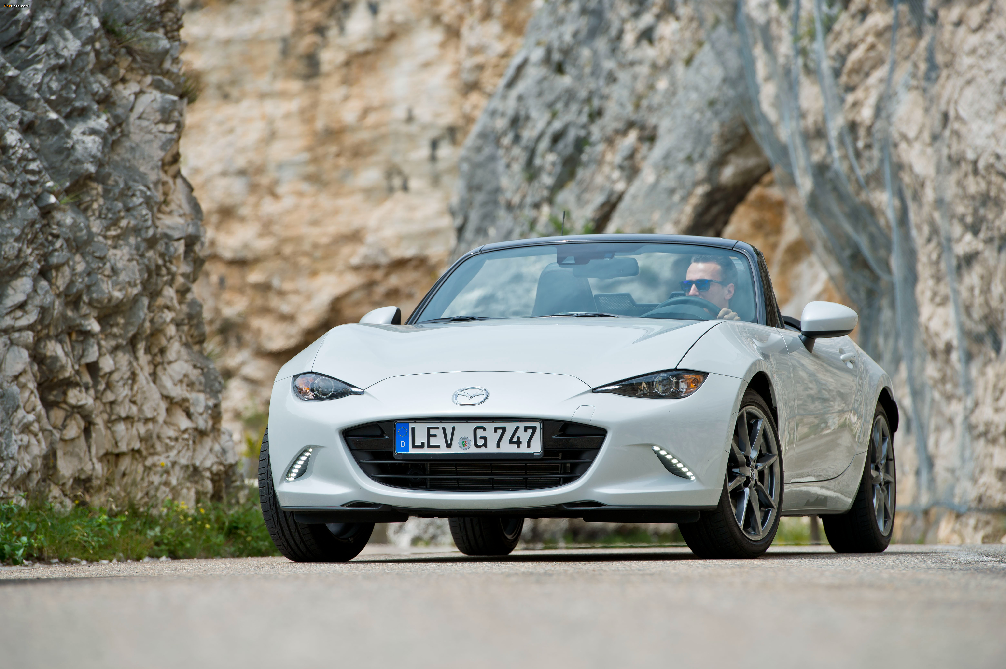 Images of Mazda MX-5 (ND) 2015 (4096 x 2726)