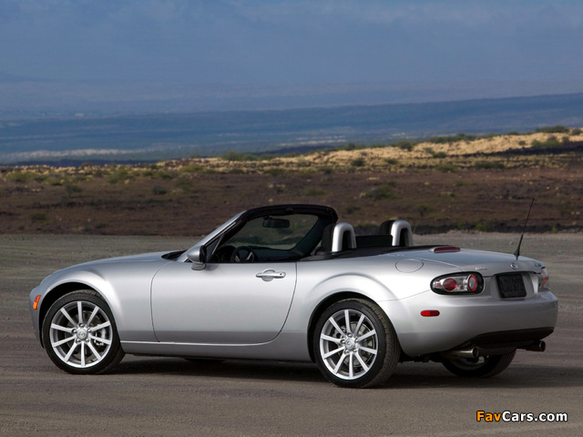 Mazda MX-5 Roadster US-spec (NC) 2005–08 images (640 x 480)