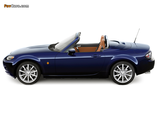 Mazda MX-5 Roadster-Coupe (NC) 2005–08 pictures (640 x 480)