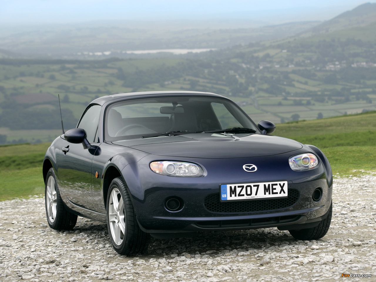 Mazda MX-5 Roadster-Coupe UK-spec (NC1) 2005–08 pictures (1280 x 960)