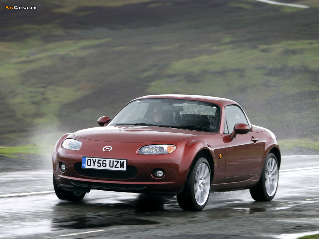 Mazda MX-5 Roadster-Coupe UK-spec (NC1) 2005–08 pictures (1024 x 768)