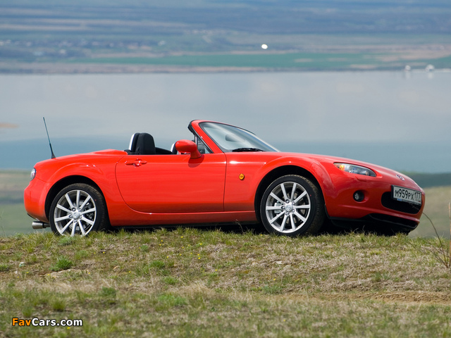 Mazda MX-5 Roadster-Coupe (NC) 2005–08 pictures (640 x 480)