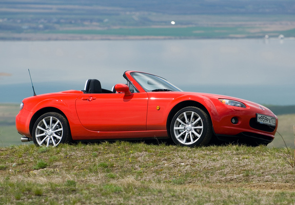 Mazda MX-5 Roadster-Coupe (NC) 2005–08 pictures