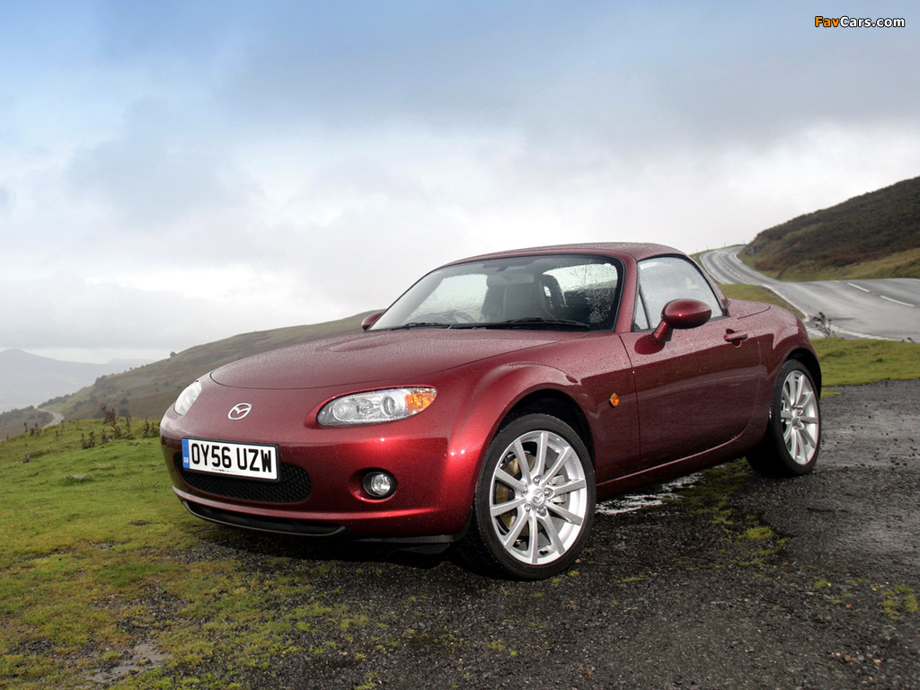 Mazda MX-5 Roadster-Coupe UK-spec (NC1) 2005–08 wallpapers (1024 x 768)