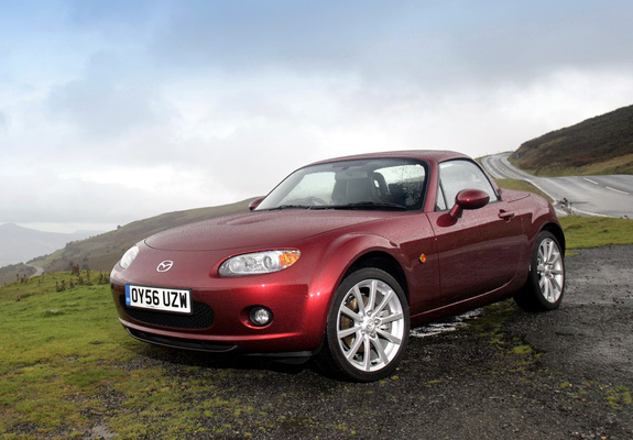 Mazda MX-5 Roadster-Coupe UK-spec (NC1) 2005–08 wallpapers