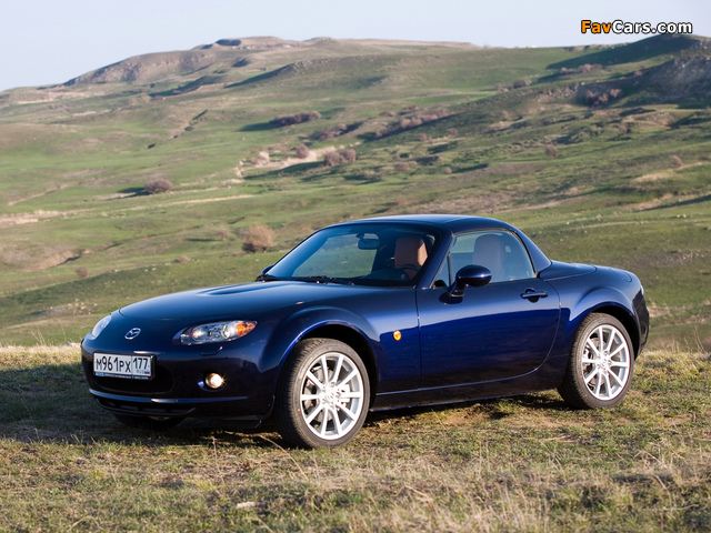 Mazda MX-5 Roadster-Coupe (NC) 2005–08 wallpapers (640 x 480)