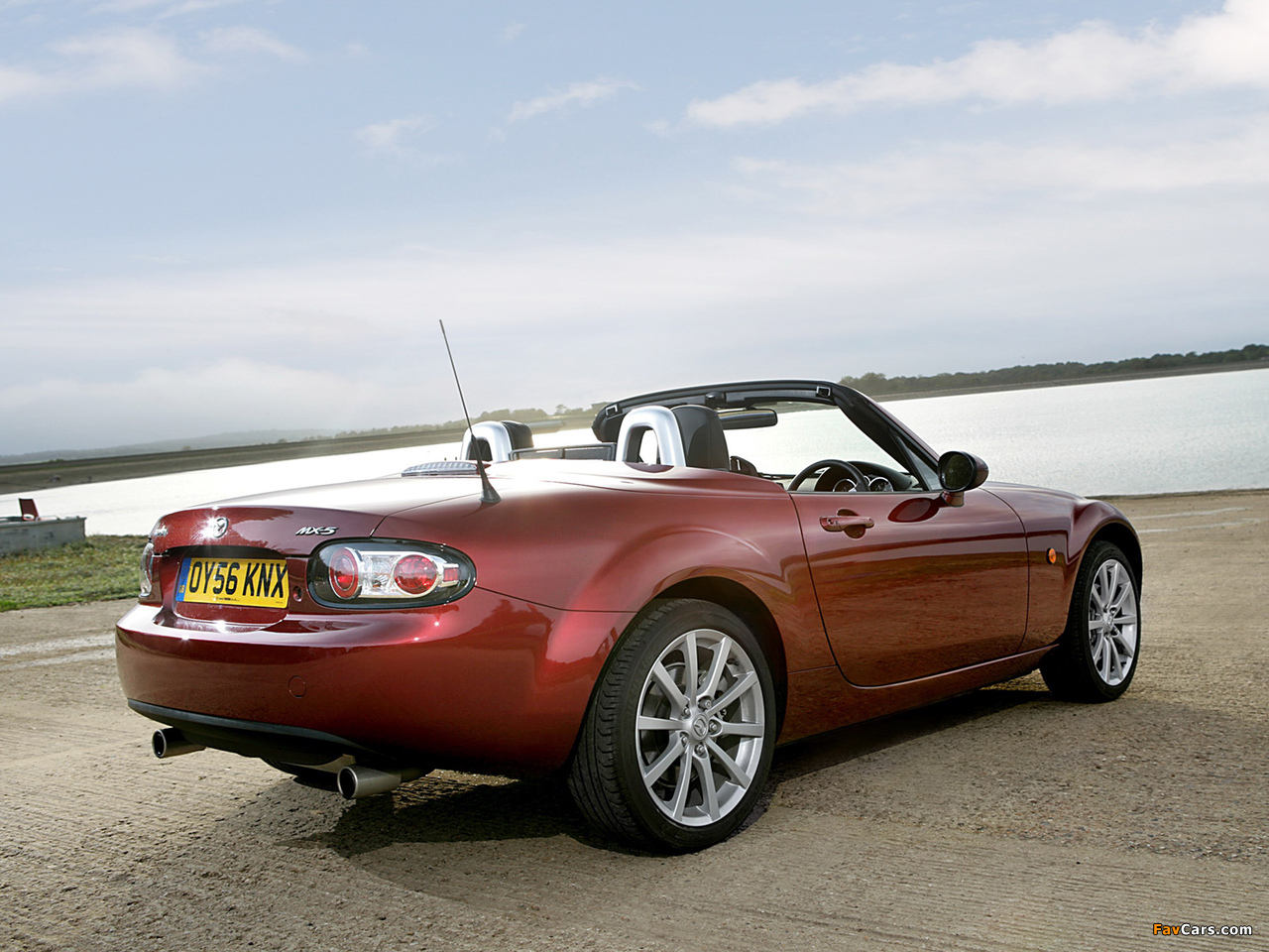 Mazda MX-5 Roadster-Coupe UK-spec (NC1) 2005–08 wallpapers (1280 x 960)