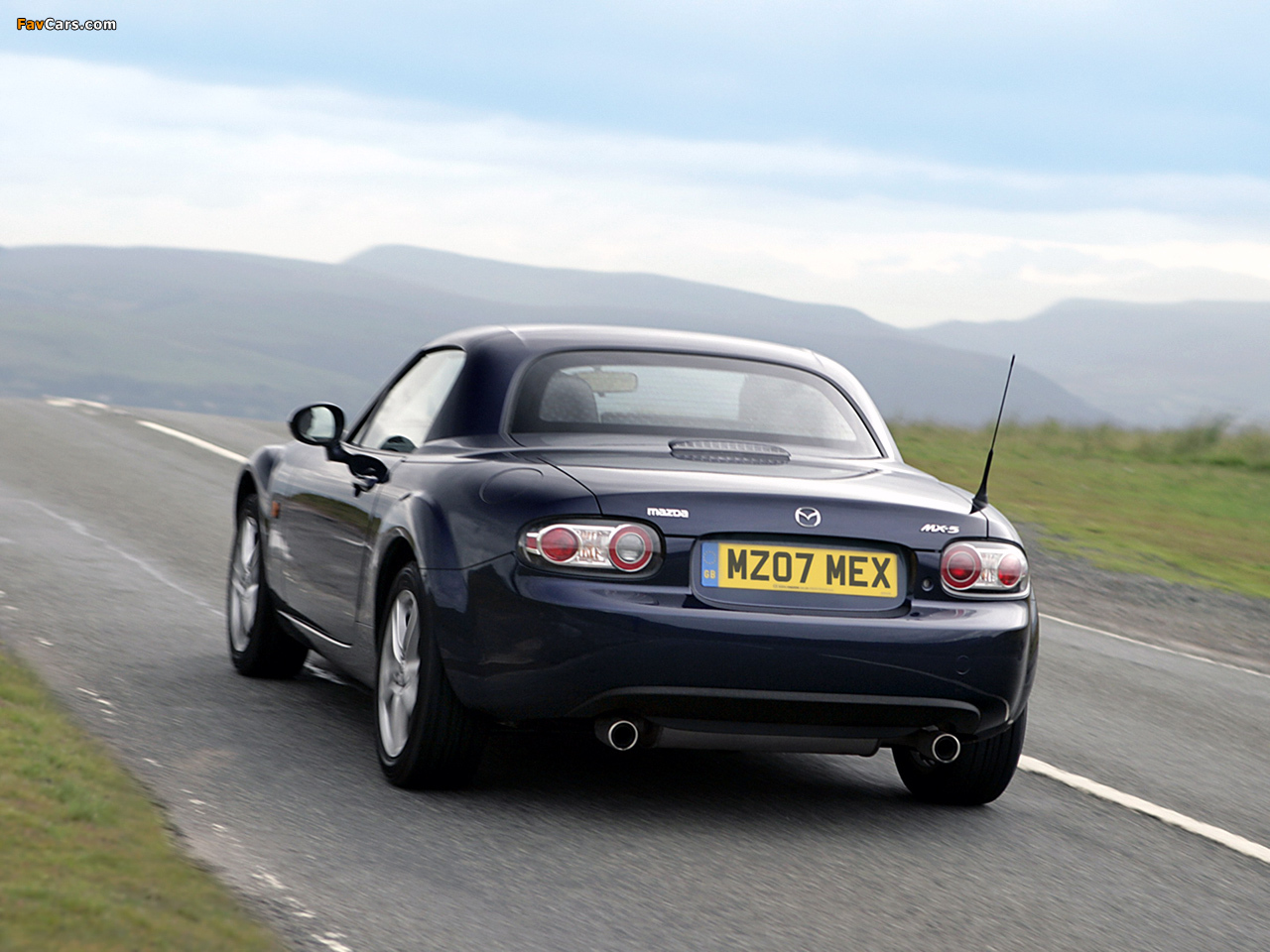 Mazda MX-5 Roadster-Coupe UK-spec (NC1) 2005–08 wallpapers (1280 x 960)