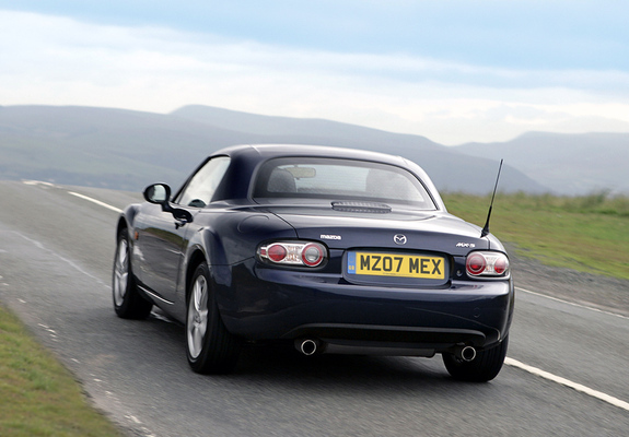 Mazda MX-5 Roadster-Coupe UK-spec (NC1) 2005–08 wallpapers