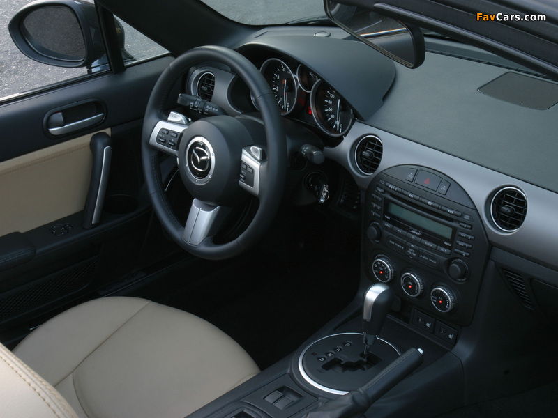 Mazda MX-5 Roadster-Coupe (NC) 2008 photos (800 x 600)