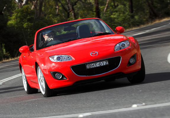 Mazda MX-5 Roadster-Coupe Sports (NC2) 2008–12 photos