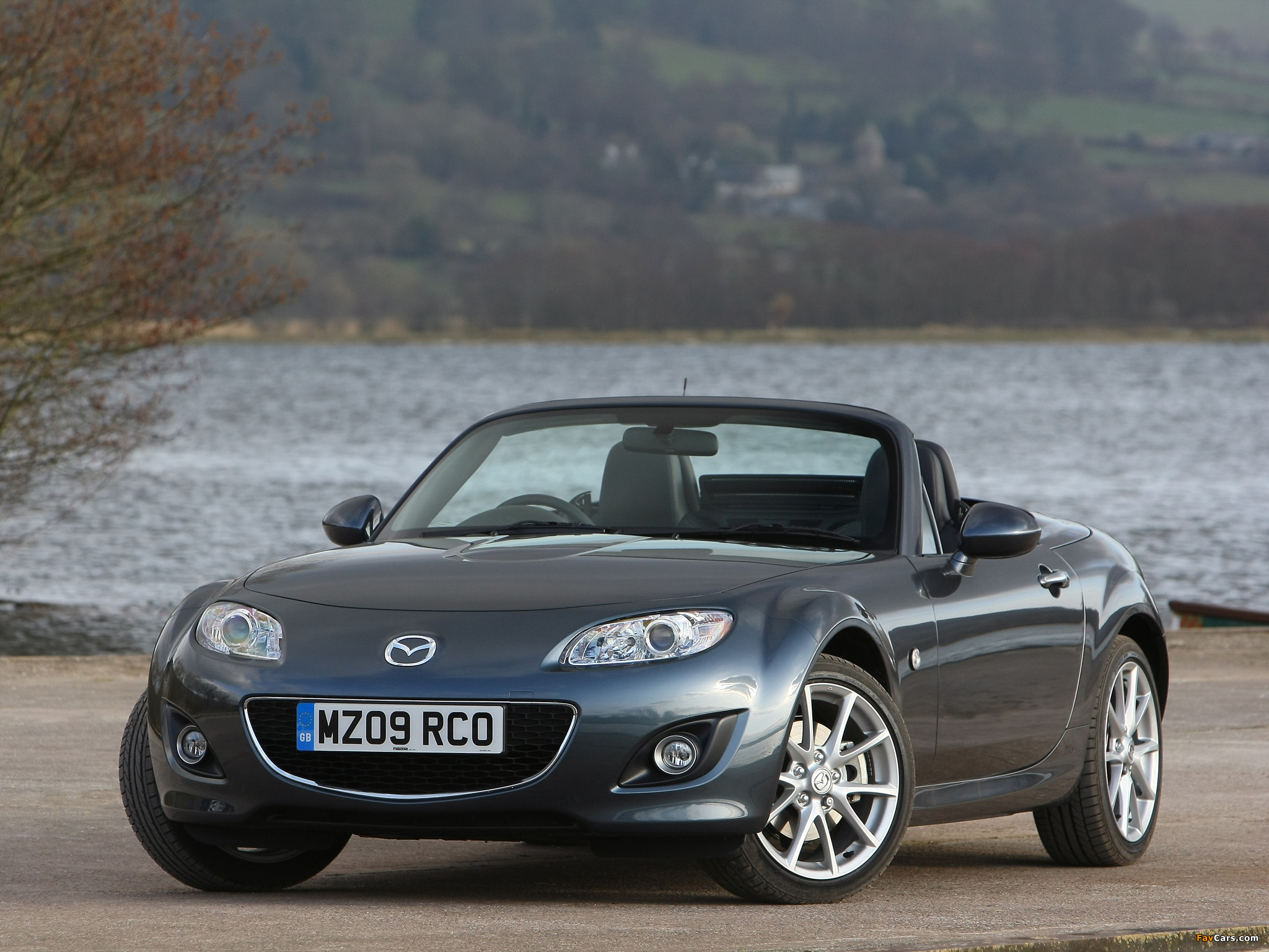 Mazda MX-5 Roadster-Coupe UK-spec (NC2) 2008–12 pictures (2048 x 1536)