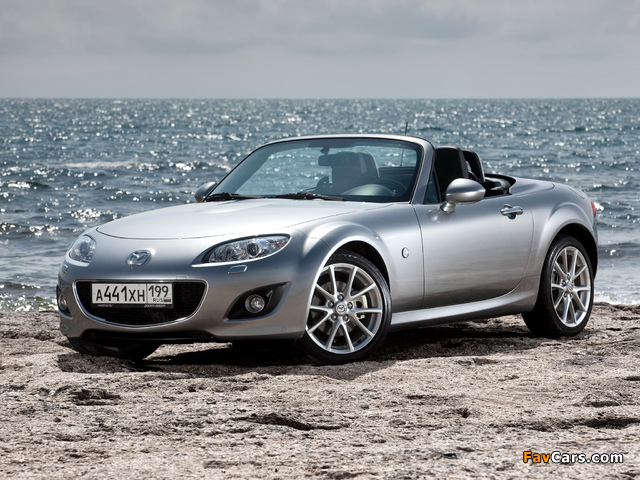 Mazda MX-5 Roadster-Coupe (NC) 2008 pictures (640 x 480)