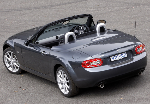 Mazda MX-5 Roadster-Coupe AU-spec (NC2) 2008–12 wallpapers