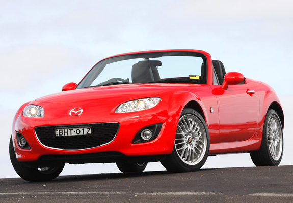 Mazda MX-5 Roadster-Coupe Sports (NC2) 2008–12 wallpapers