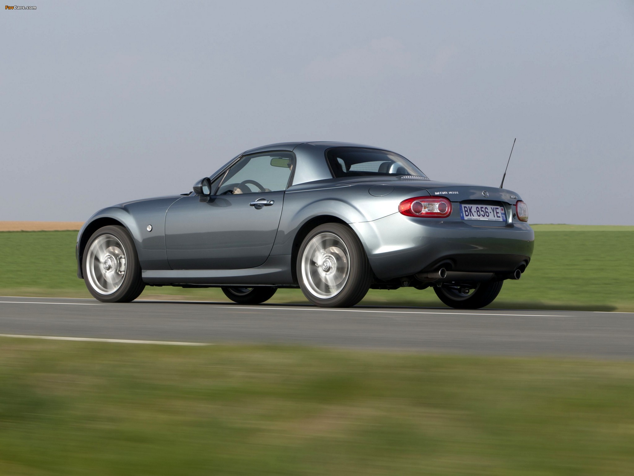 Mazda MX-5 Roadster-Coupe Nekki (NC2) 2011 images (2048 x 1536)