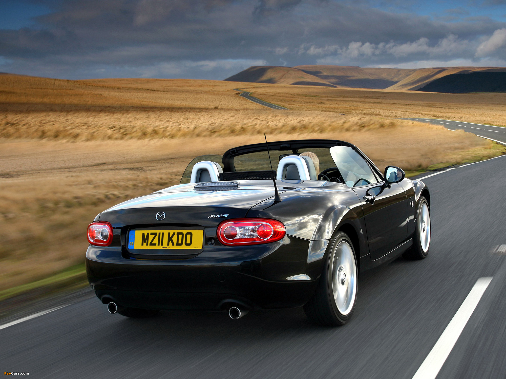 Mazda MX-5 Roadster-Coupe Kendo (NC2) 2011 images (2048 x 1536)