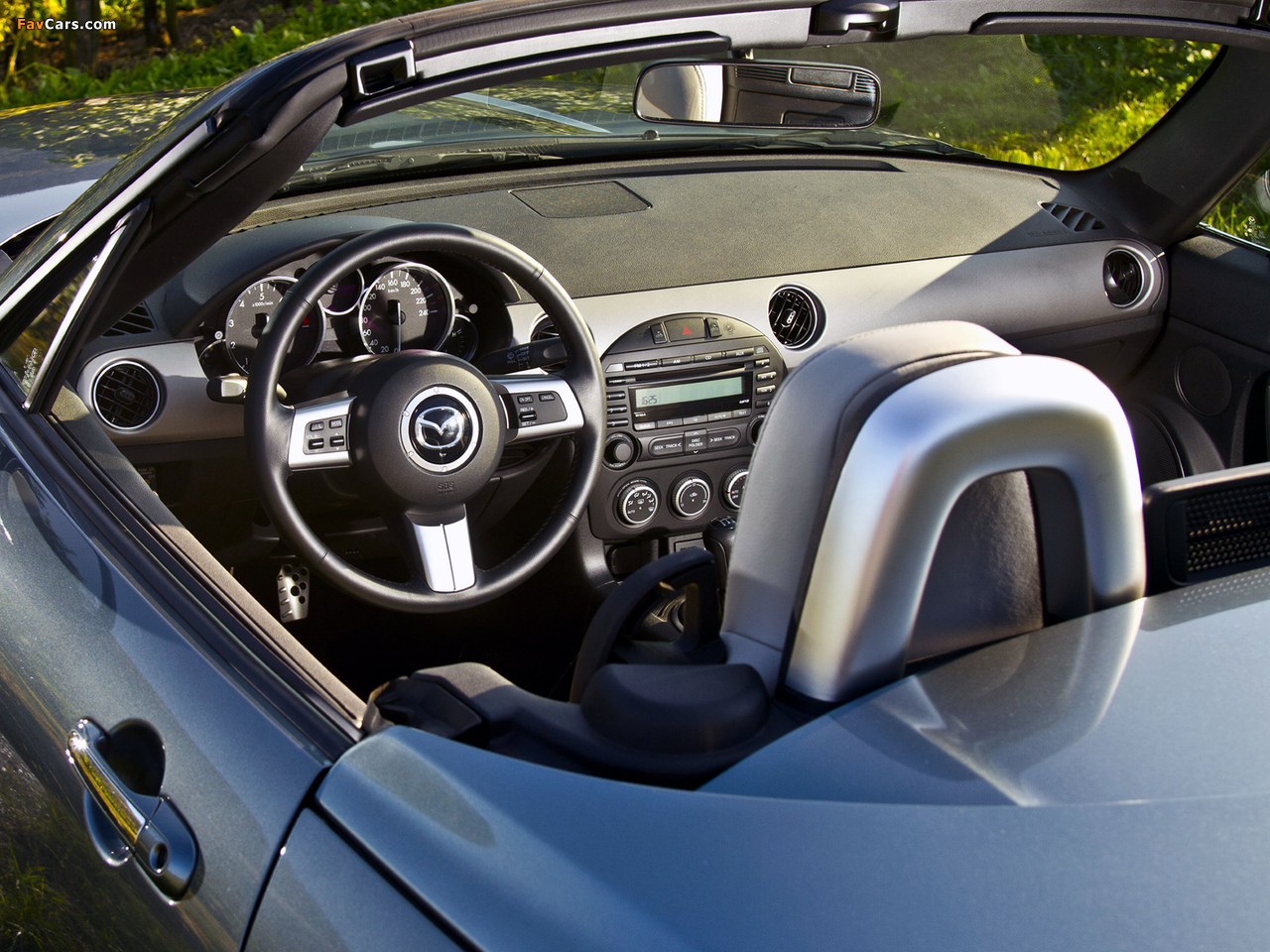 Mazda MX-5 Roadster-Coupe Mirai (NC2) 2011 images (1280 x 960)